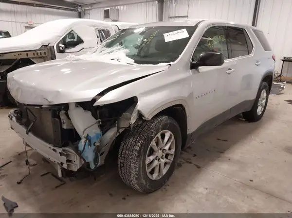 1GNEVFKW1LJ247481 2020 CHEVROLET TRAVERSE - Image 2