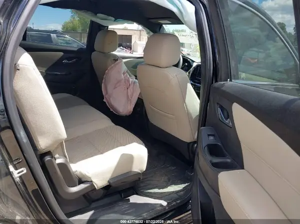 1GNEVFKW1NJ121074 2022 CHEVROLET TRAVERSE - Image 8