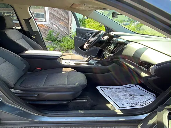 1GNEVFKW2JJ166728 2018 CHEVROLET TRAVERSE - Image 8