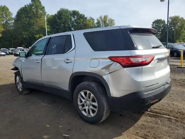1GNEVFKW2JJ205348 2018 CHEVROLET TRAVERSE - Image 2
