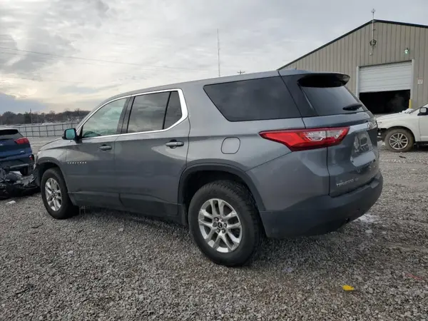 1GNEVFKW2KJ243762 2019 CHEVROLET TRAVERSE - Image 2