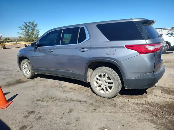1GNEVFKW2LJ178770 2020 CHEVROLET TRAVERSE - Image 2