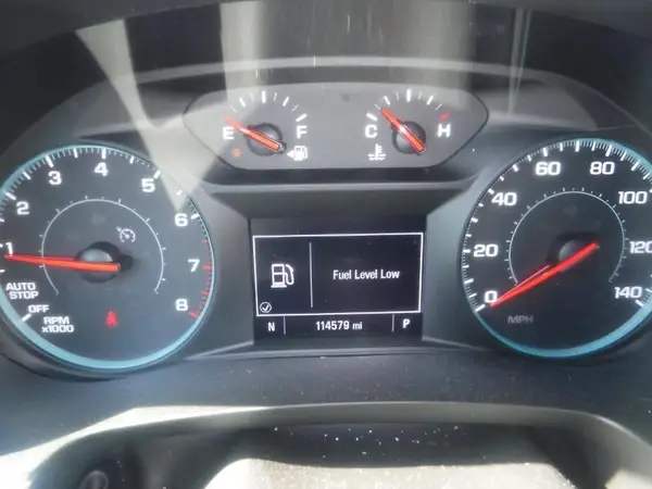 1GNEVFKW2NJ108611 2022 CHEVROLET TRAVERSE - Image 2