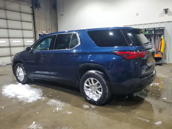 1GNEVFKW2NJ115851 2022 CHEVROLET TRAVERSE - Image 2