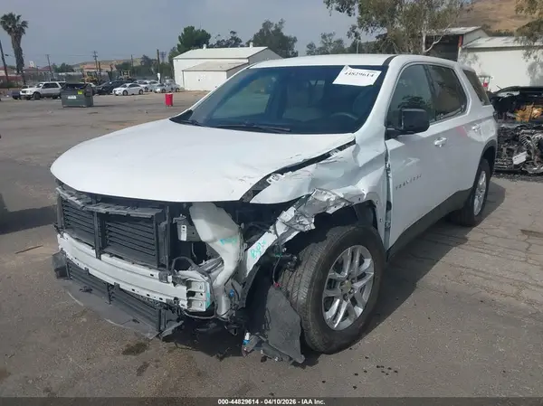 1GNEVFKW2NJ180716 2022 CHEVROLET TRAVERSE - Image 2