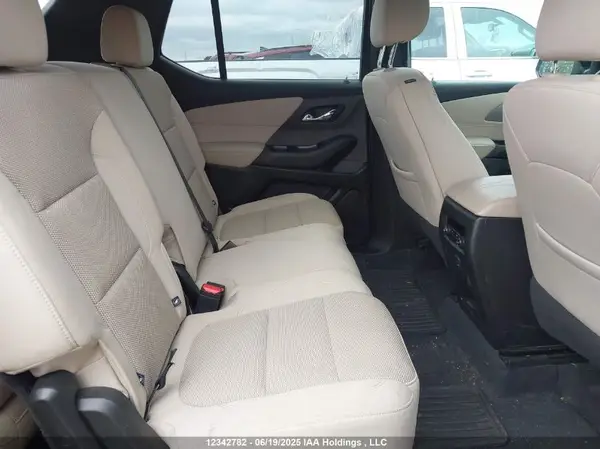 1GNEVFKW2PJ245826 2023 CHEVROLET TRAVERSE - Image 8