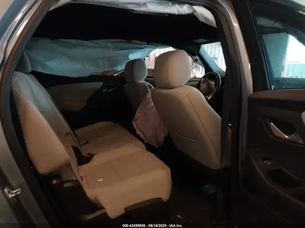 1GNEVFKW2PJ304440 2023 CHEVROLET TRAVERSE - Image 8