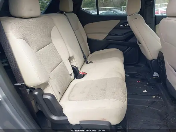 1GNEVFKW2PJ332531 2023 CHEVROLET TRAVERSE - Image 8