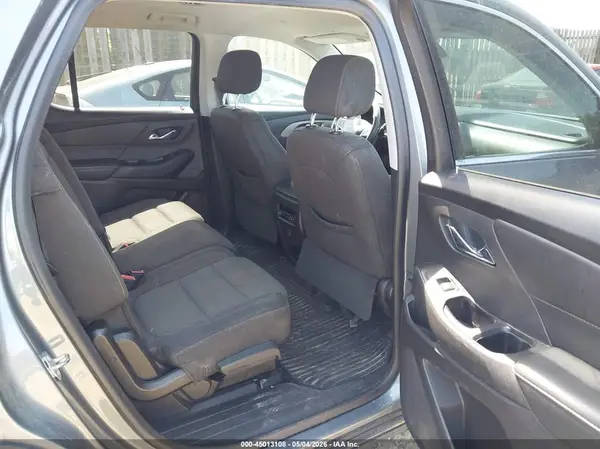 1GNEVFKW3KJ192188 2019 CHEVROLET TRAVERSE - Image 8