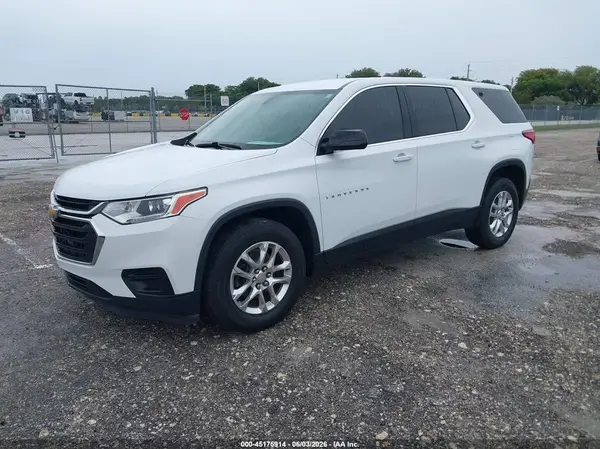 1GNEVFKW3LJ112695 2020 CHEVROLET TRAVERSE - Image 2