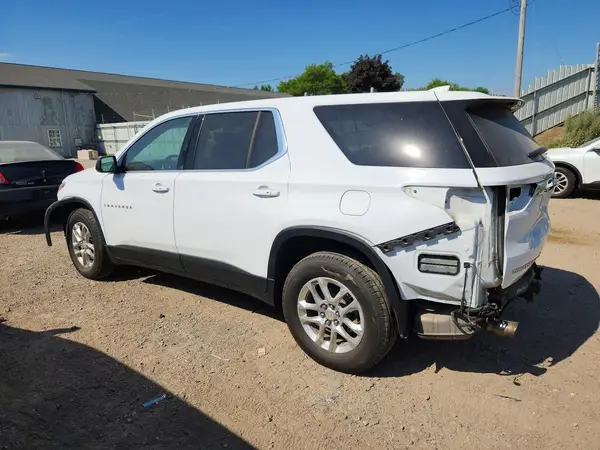 1GNEVFKW3LJ260085 2020 CHEVROLET TRAVERSE - Image 2