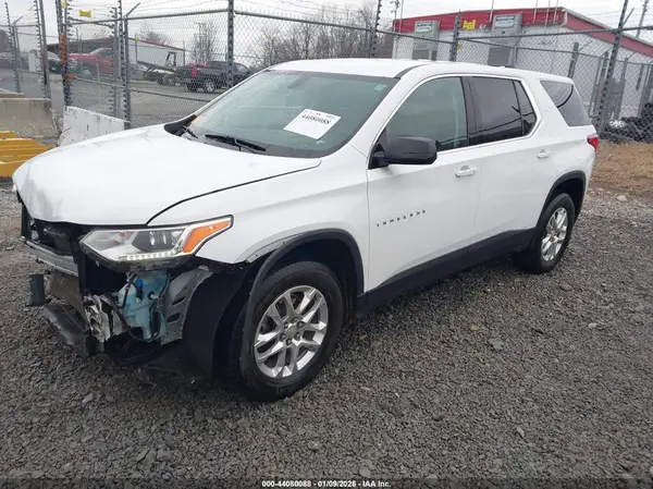 1GNEVFKW3LJ306904 2020 CHEVROLET TRAVERSE - Image 2