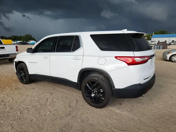 1GNEVFKW3MJ104209 2021 CHEVROLET TRAVERSE - Image 2