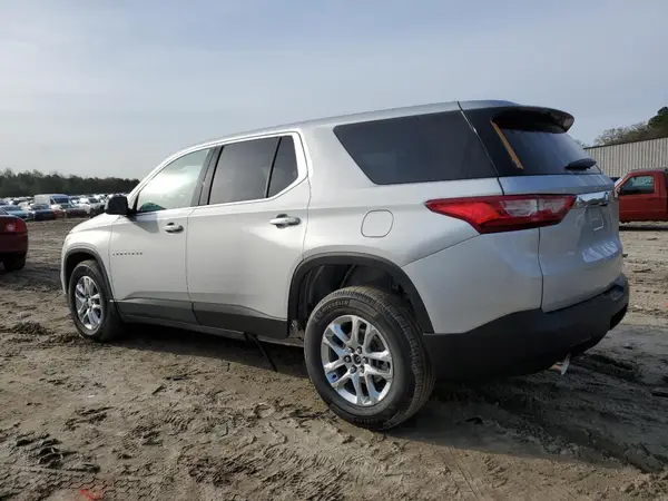1GNEVFKW3MJ104372 2021 CHEVROLET TRAVERSE - Image 2