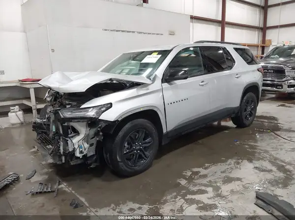 1GNEVFKW3NJ111792 2022 CHEVROLET TRAVERSE - Image 2