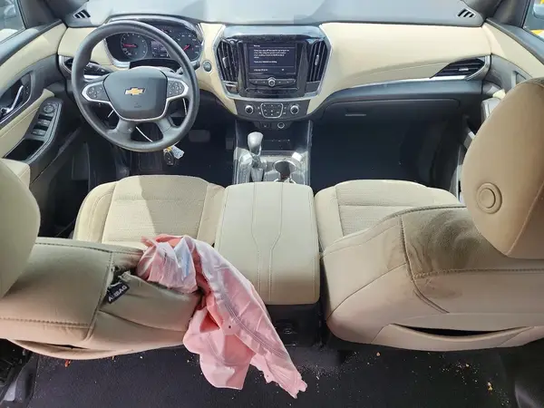 1GNEVFKW3PJ303720 2023 CHEVROLET TRAVERSE - Image 8