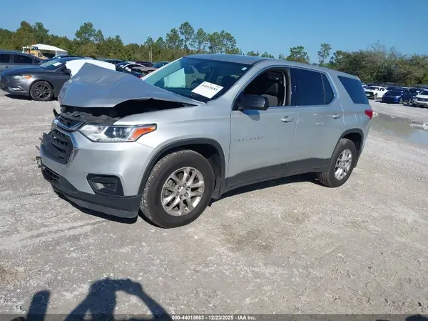 1GNEVFKW4LJ185817 2020 CHEVROLET TRAVERSE - Image 2