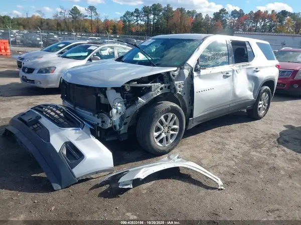 1GNEVFKW4LJ202874 2020 CHEVROLET TRAVERSE - Image 2