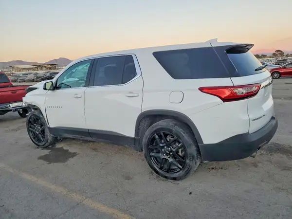 1GNEVFKW4LJ297355 2020 CHEVROLET TRAVERSE - Image 2