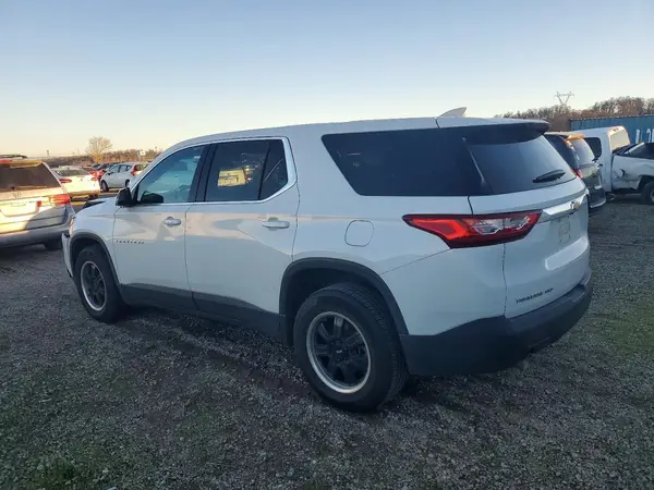 1GNEVFKW4MJ151460 2021 CHEVROLET TRAVERSE - Image 2