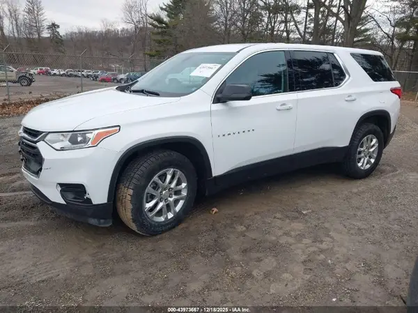 1GNEVFKW4MJ224052 2021 CHEVROLET TRAVERSE - Image 2