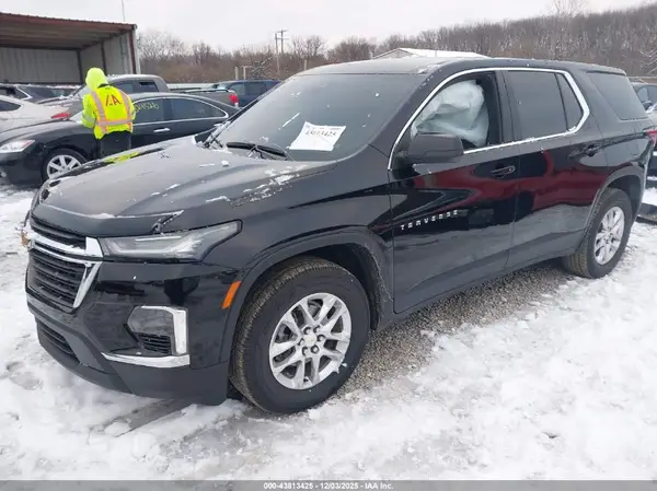 1GNEVFKW4NJ115463 2022 CHEVROLET TRAVERSE - Image 2
