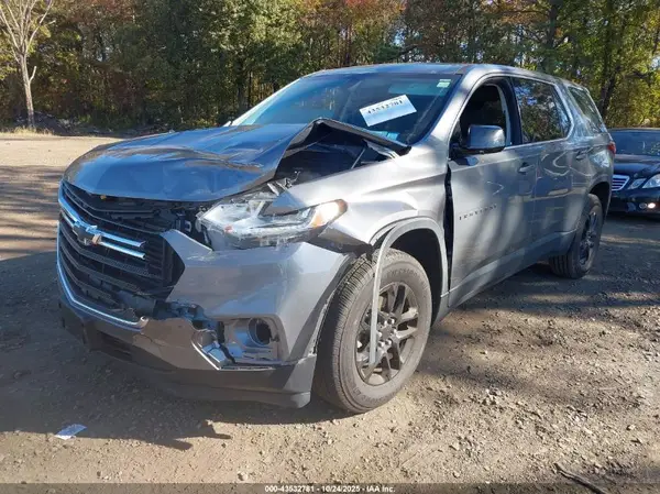 1GNEVFKW5JJ122318 2018 CHEVROLET TRAVERSE - Image 2