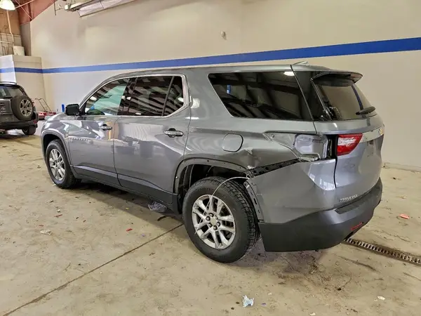 1GNEVFKW5JJ175441 2018 CHEVROLET TRAVERSE - Image 2