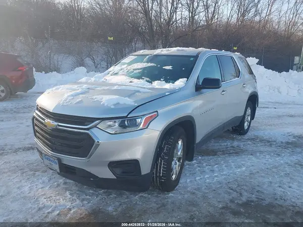 1GNEVFKW5JJ212939 2018 CHEVROLET TRAVERSE - Image 2