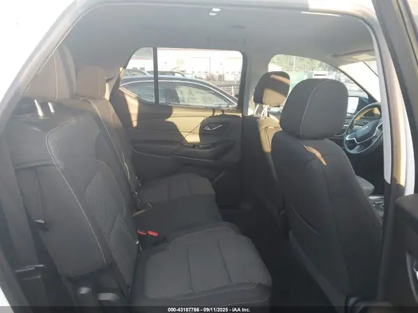 1GNEVFKW5KJ239415 2019 CHEVROLET TRAVERSE - Image 8