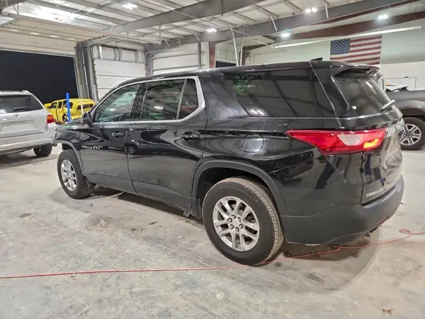 1GNEVFKW5MJ200505 2021 CHEVROLET TRAVERSE - Image 2