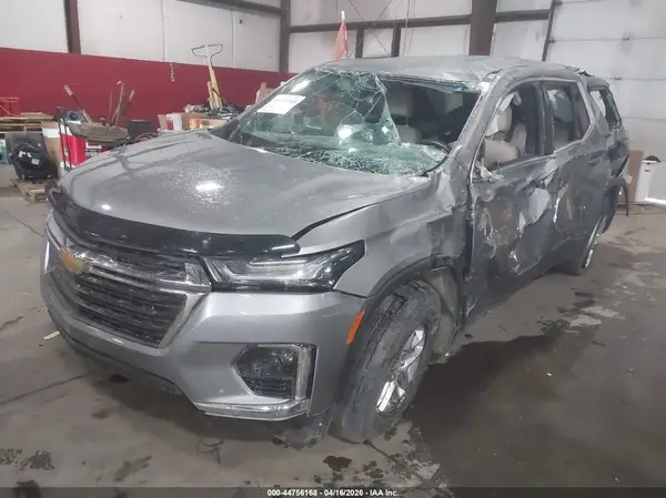 1GNEVFKW5PJ341241 2023 CHEVROLET TRAVERSE - Image 2