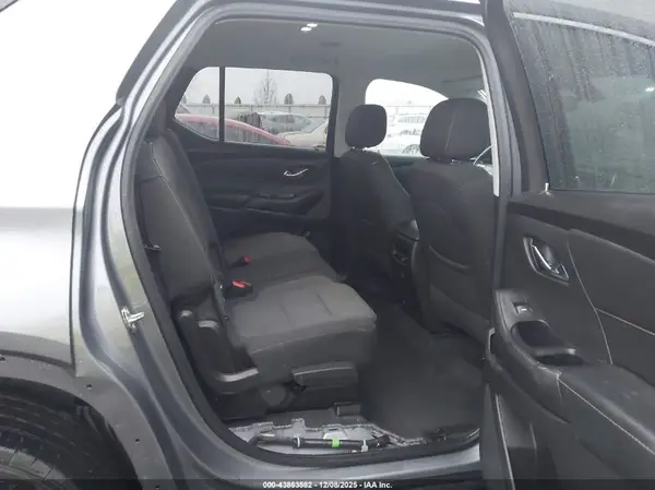 1GNEVFKW6MJ214378 2021 CHEVROLET TRAVERSE - Image 8