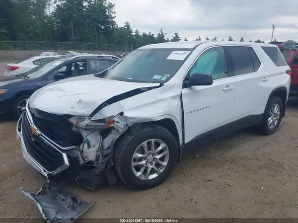 1GNEVFKW7JJ205801 2018 CHEVROLET TRAVERSE - Image 2