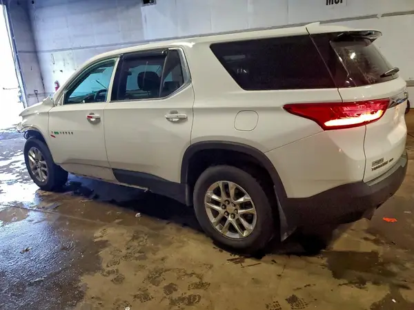 1GNEVFKW7JJ211131 2018 CHEVROLET TRAVERSE - Image 2