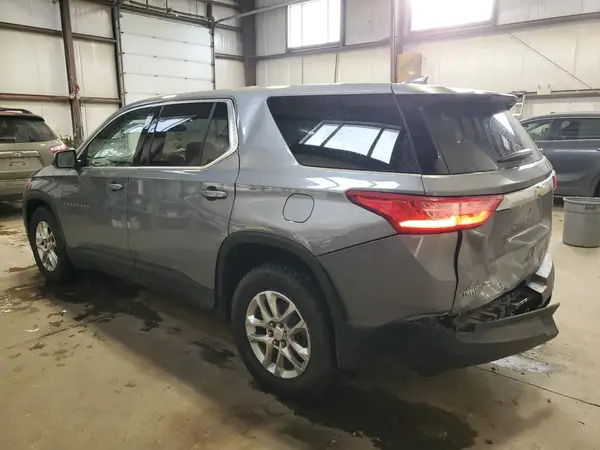 1GNEVFKW7JJ254433 2018 CHEVROLET TRAVERSE - Image 2