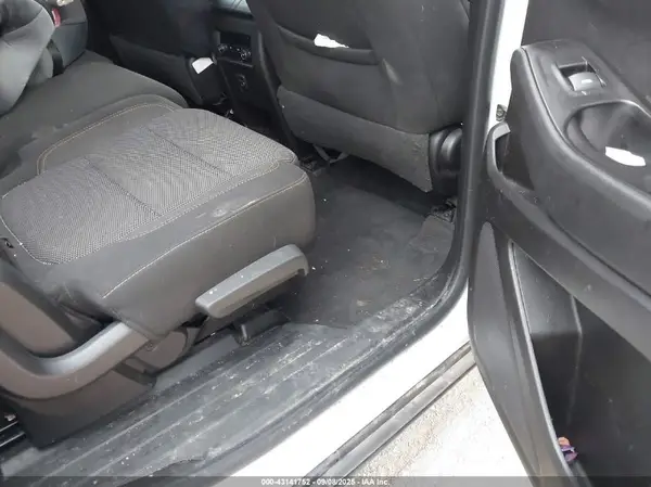 1GNEVFKW7KJ239139 2019 CHEVROLET TRAVERSE - Image 8