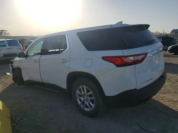 1GNEVFKW7KJ245457 2019 CHEVROLET TRAVERSE - Image 2