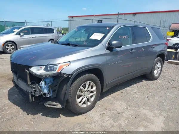 1GNEVFKW7LJ233813 2020 CHEVROLET TRAVERSE - Image 2