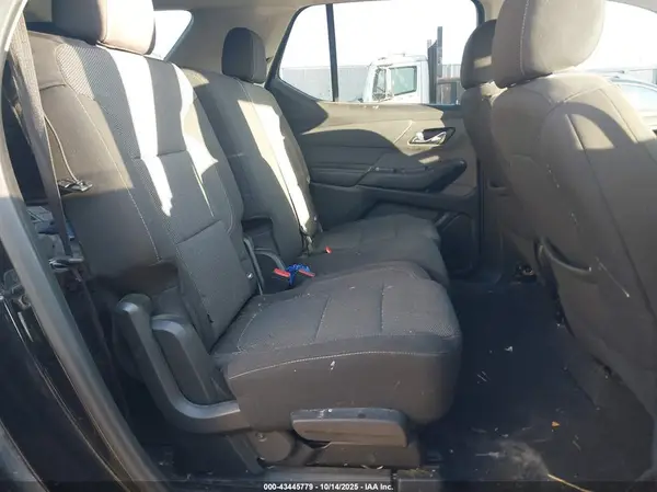 1GNEVFKW7MJ147676 2021 CHEVROLET TRAVERSE - Image 8
