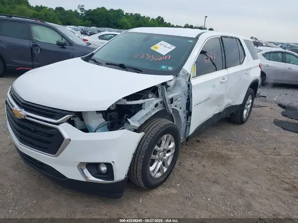 1GNEVFKW7MJ199793 2021 CHEVROLET TRAVERSE - Image 2