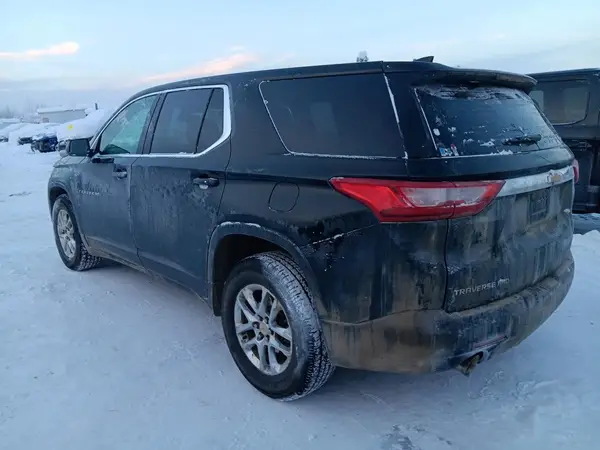 1GNEVFKW7MJ267915 2021 CHEVROLET TRAVERSE - Image 2