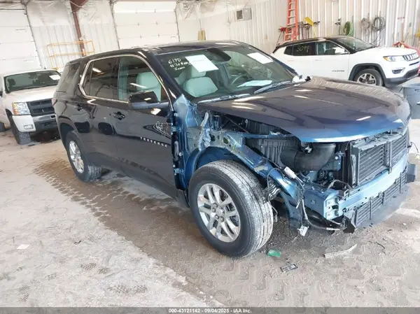 1GNEVFKW7NJ117238 2022 CHEVROLET TRAVERSE - Image 1