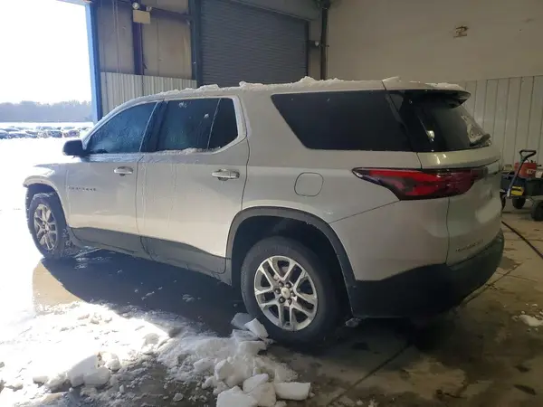 1GNEVFKW7NJ153799 2022 CHEVROLET TRAVERSE - Image 2
