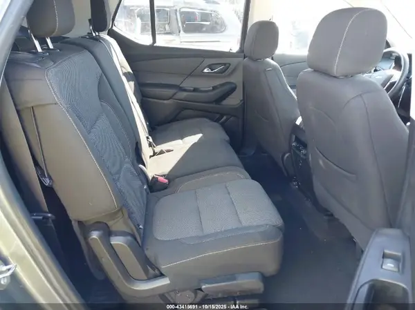 1GNEVFKW8JJ156107 2018 CHEVROLET TRAVERSE - Image 8