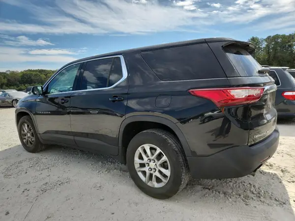 1GNEVFKW8JJ182593 2018 CHEVROLET TRAVERSE - Image 2