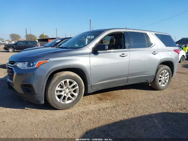 1GNEVFKW8LJ292692 2020 CHEVROLET TRAVERSE - Image 2