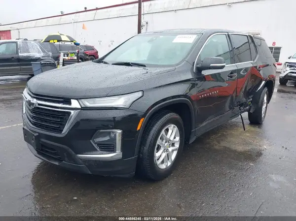 1GNEVFKW8PJ337832 2023 CHEVROLET TRAVERSE - Image 2