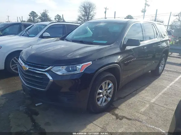 1GNEVFKW9JJ224852 2018 CHEVROLET TRAVERSE - Image 2