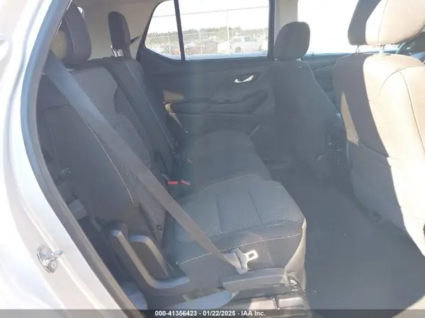 1GNEVFKW9JJ278636 2018 CHEVROLET TRAVERSE - Image 8